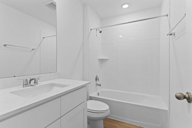 1522 Shimmering Ocean Way, Iowa Colony, TX 77583