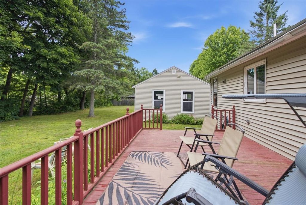 37 Buckley Street, Lewiston, ME 04240 — photo 4