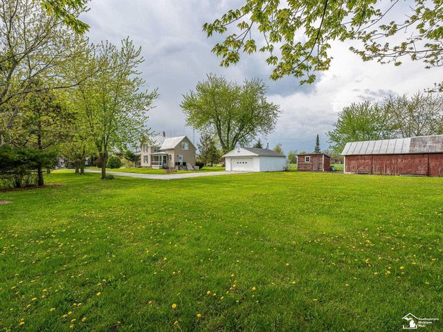 9248 Chinavare Road, Berlin Twp, MI 48166