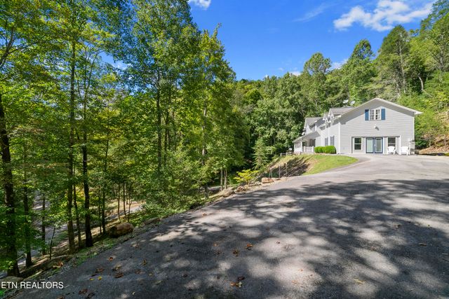2673 S Clear Fork Rd, Sevierville, TN 37862
