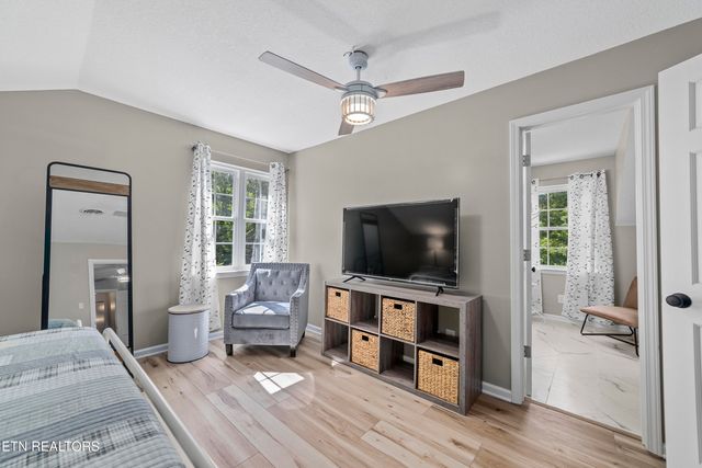 2673 S Clear Fork Rd, Sevierville, TN 37862