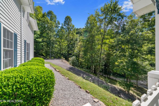 2673 S Clear Fork Rd, Sevierville, TN 37862