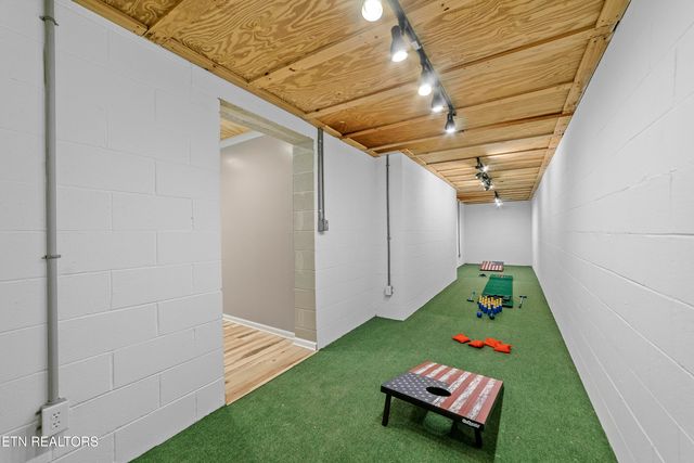 2673 S Clear Fork Rd, Sevierville, TN 37862