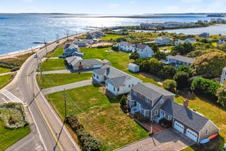 214 Menauhant Road, Falmouth, MA 02540