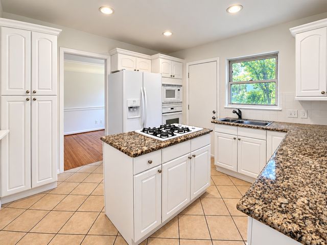 9926 Dresden Drive, Dallas, TX 75220