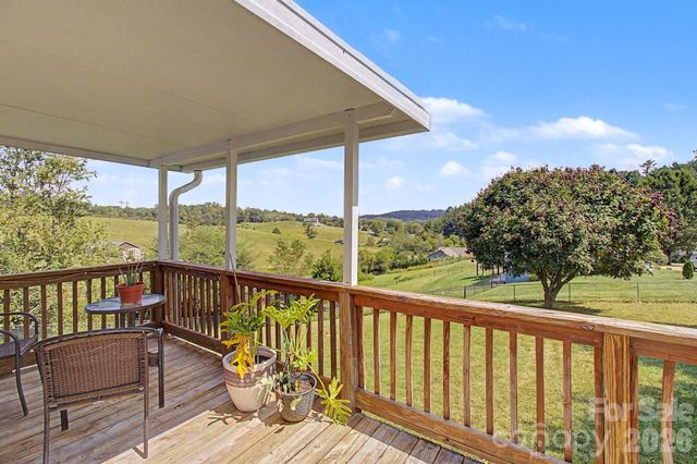 253 Tipton Hill Road, Leicester, NC 28748