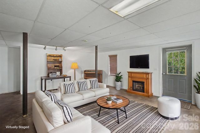 253 Tipton Hill Road, Leicester, NC 28748