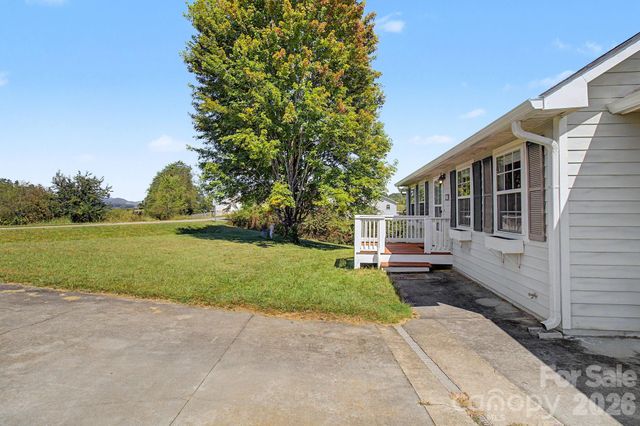 253 Tipton Hill Road, Leicester, NC 28748