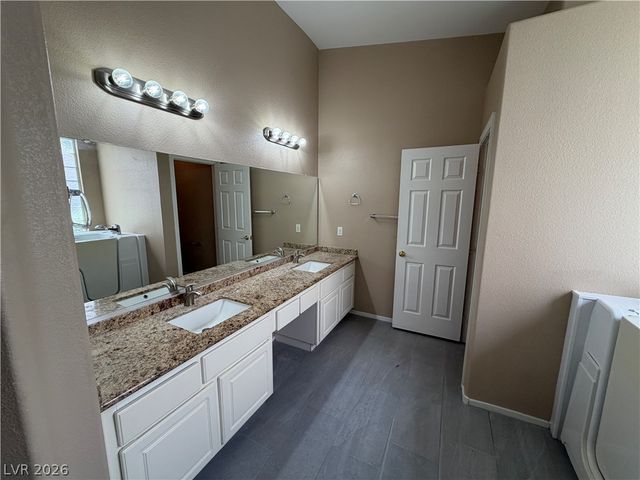 1113 Heaton Avenue, Henderson, NV 89052