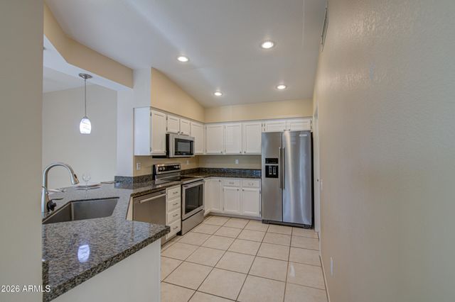 19931 N GREENVIEW Drive, Sun City West, AZ 85375