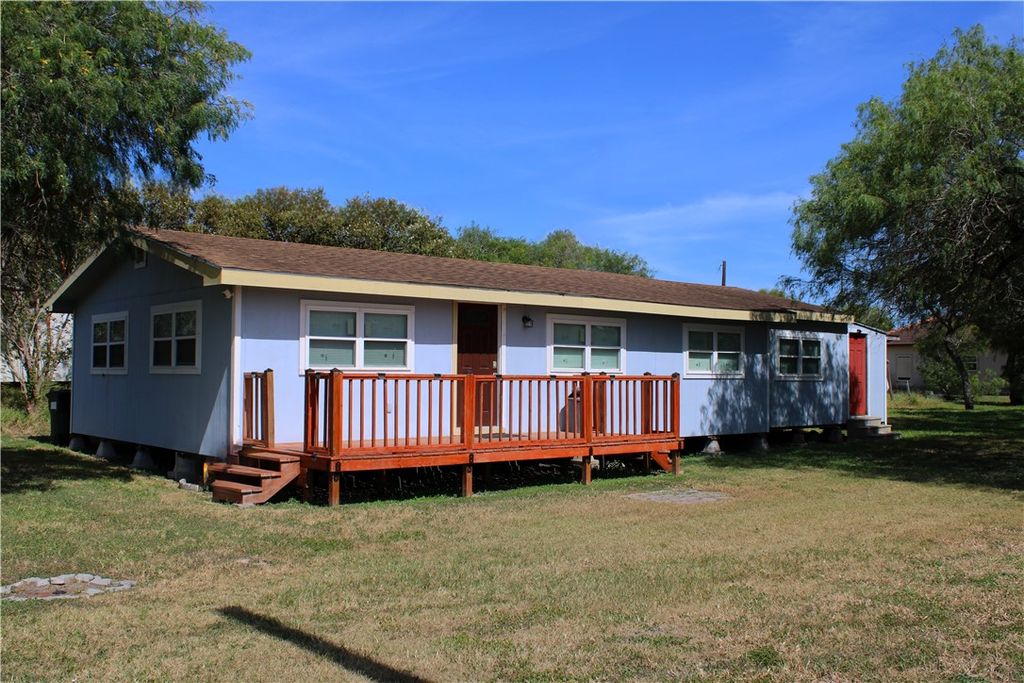 1280 E County Road 2328, Riviera, TX 78379