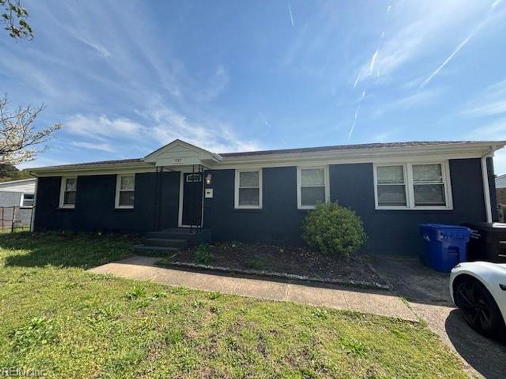 1207 Carrington CRES S, Portsmouth, VA 23701