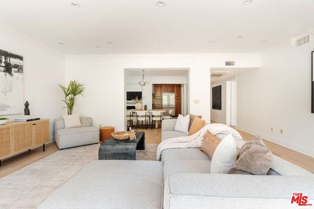 11749 Goshen Avenue 201, Los Angeles, CA 90049