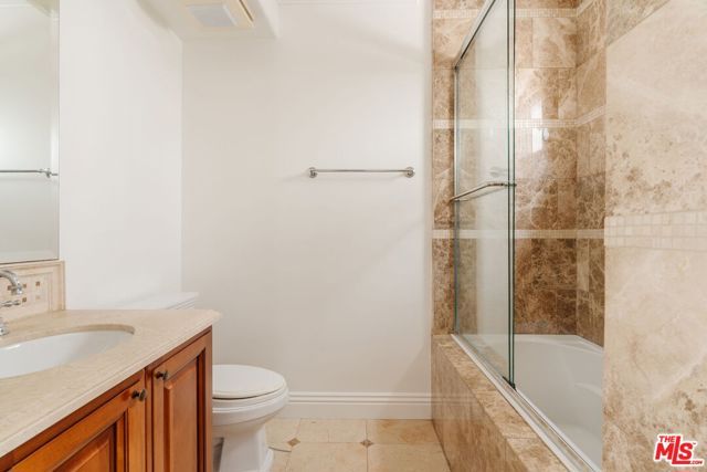 11749 Goshen Avenue 201, Los Angeles, CA 90049