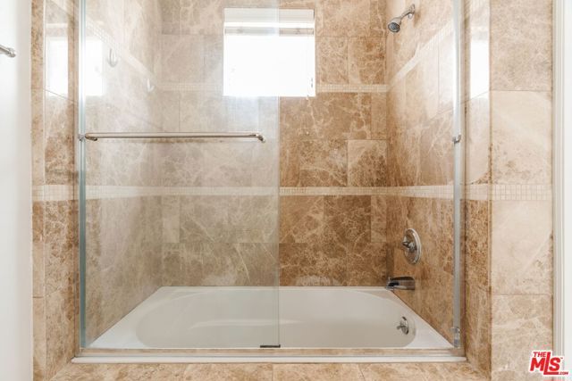 11749 Goshen Avenue 201, Los Angeles, CA 90049
