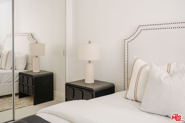 11749 Goshen Avenue 201, Los Angeles, CA 90049
