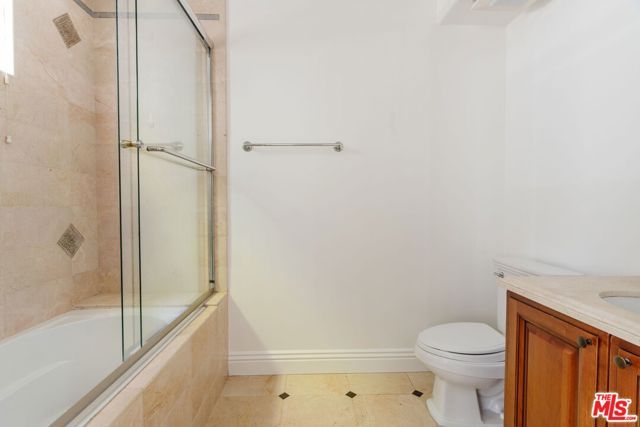 11749 Goshen Avenue 201, Los Angeles, CA 90049