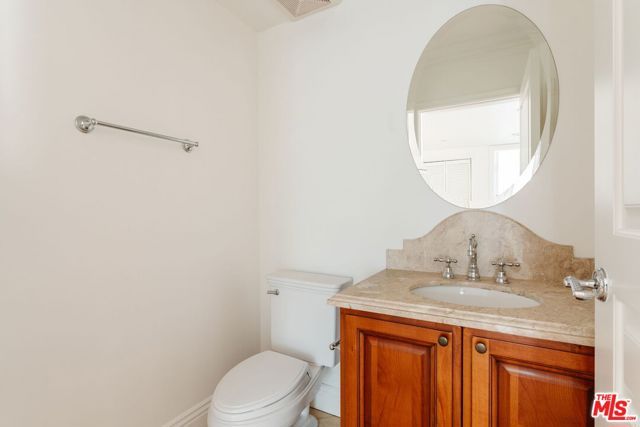 11749 Goshen Avenue 201, Los Angeles, CA 90049