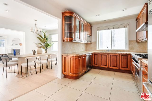 11749 Goshen Avenue 201, Los Angeles, CA 90049