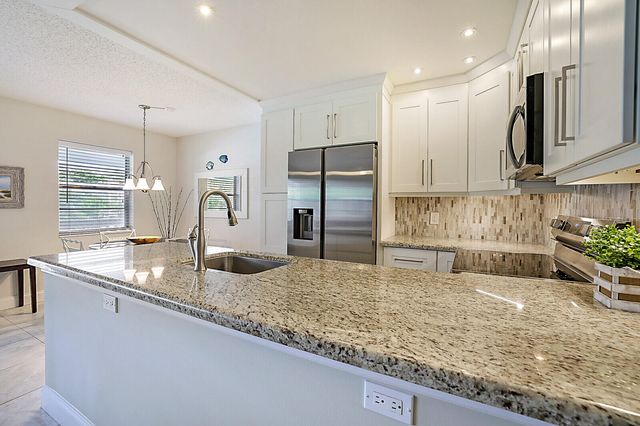 134 Lyndhurst F 134, Deerfield Beach, FL 33442