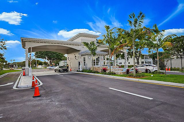 134 Lyndhurst F 134, Deerfield Beach, FL 33442