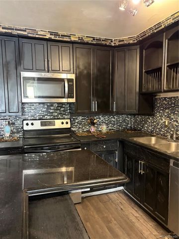11718 E Canal Drive, Aurora, CO 80011