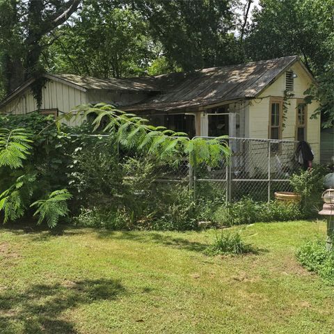 502 Elwood Avenue, Cleveland, TX 77327
