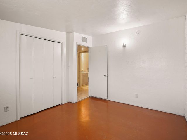 2001 S 3rd Avenue, Tucson, AZ 85713
