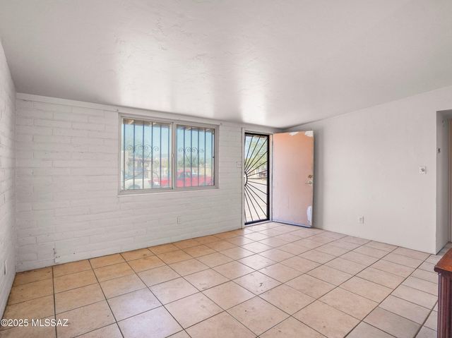 2001 S 3rd Avenue, Tucson, AZ 85713