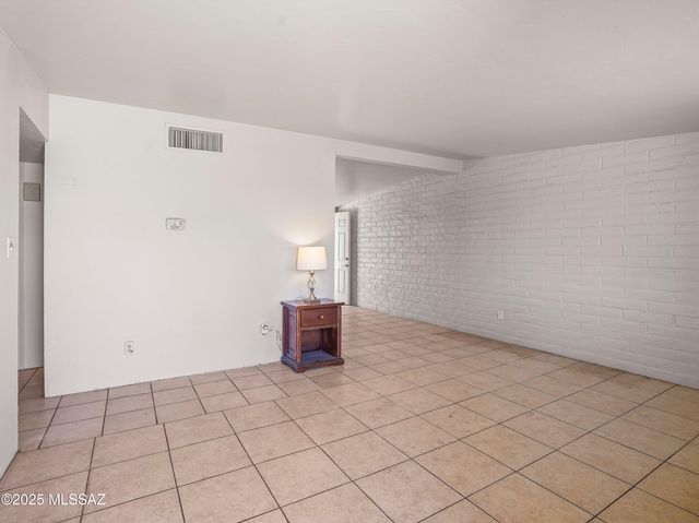 2001 S 3rd Avenue, Tucson, AZ 85713