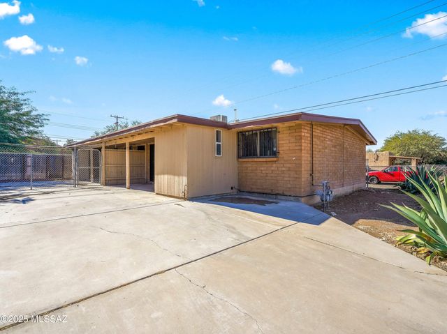2001 S 3rd Avenue, Tucson, AZ 85713
