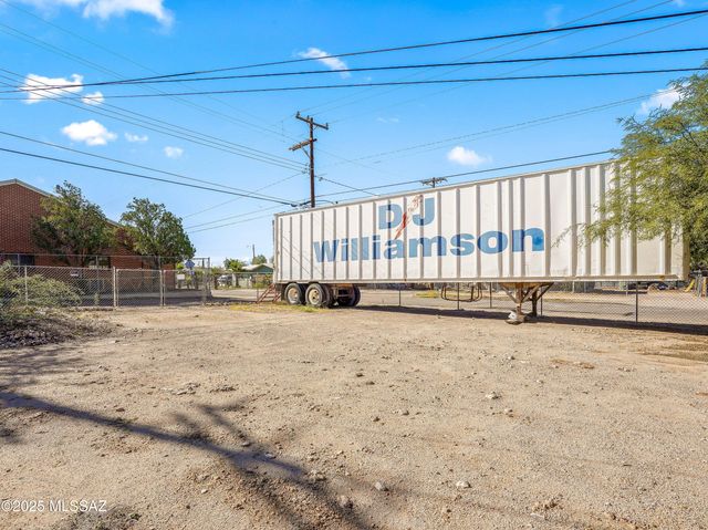 2001 S 3rd Avenue, Tucson, AZ 85713
