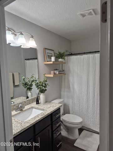 6093 HYDE PARK Circle, Jacksonville, FL 32210