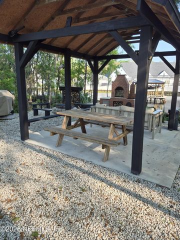 6093 HYDE PARK Circle, Jacksonville, FL 32210