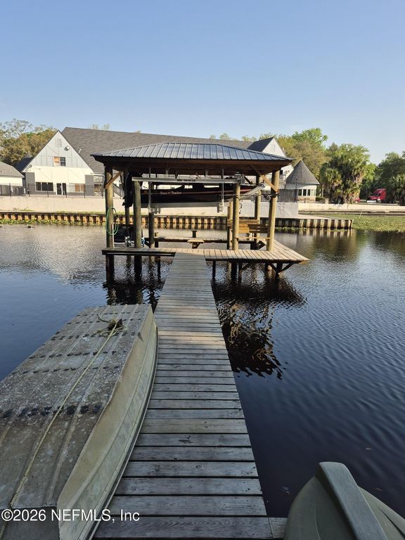 6093 HYDE PARK Circle, Jacksonville, FL 32210