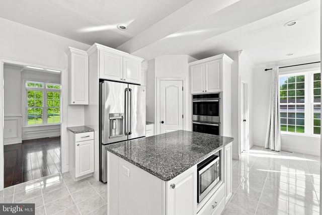 268 PHILLIPS LN, Bunker Hill, WV 25413