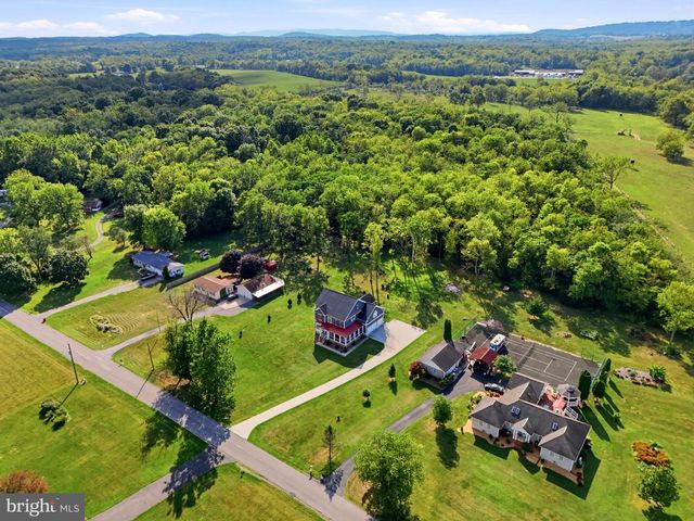268 PHILLIPS LN, Bunker Hill, WV 25413