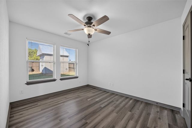 2316 Woodview Trail, Granbury, TX 76048