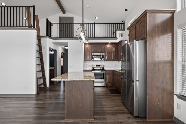 2316 Woodview Trail, Granbury, TX 76048