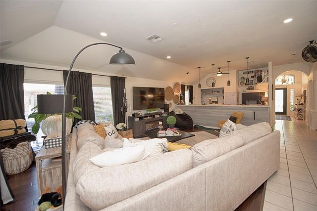 2442 Fairway Pointe Drive, League City, TX 77573