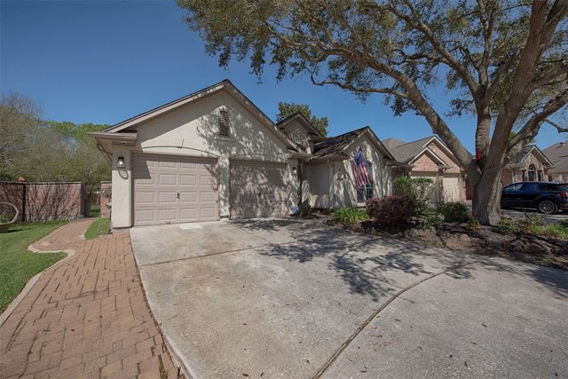 2442 Fairway Pointe Drive, League City, TX 77573