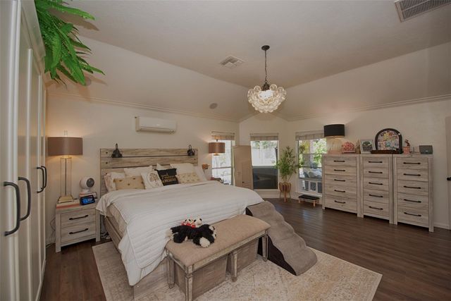 2442 Fairway Pointe Drive, League City, TX 77573