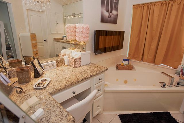 2442 Fairway Pointe Drive, League City, TX 77573