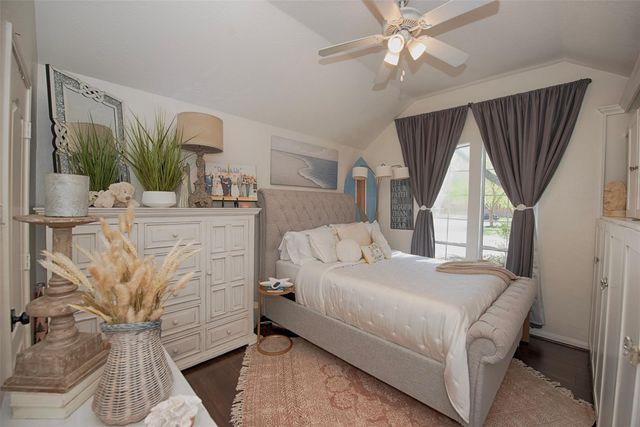 2442 Fairway Pointe Drive, League City, TX 77573