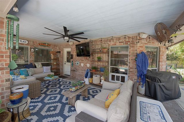 2442 Fairway Pointe Drive, League City, TX 77573