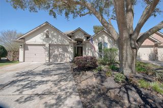2442 Fairway Pointe Drive, League City, TX 77573