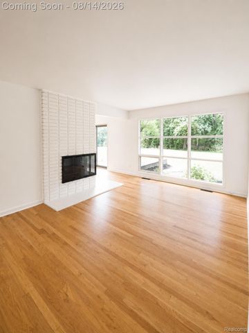 1111 Ashover Drive, Bloomfield Hills, MI 48304