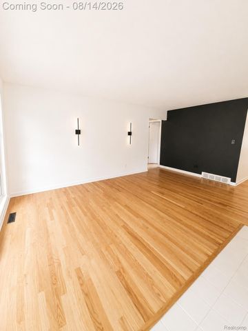 1111 Ashover Drive, Bloomfield Hills, MI 48304