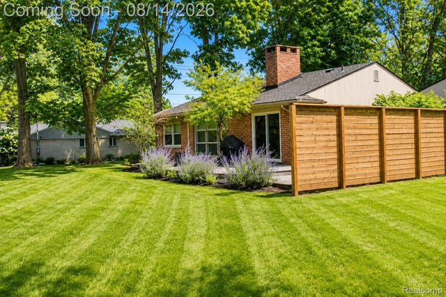 1111 Ashover Drive, Bloomfield Hills, MI 48304