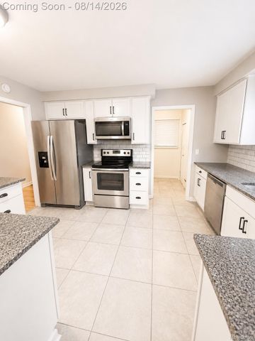 1111 Ashover Drive, Bloomfield Hills, MI 48304